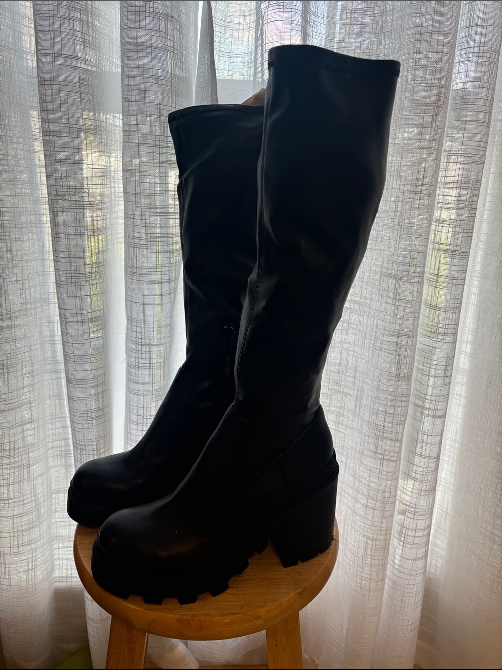 Steve Madden chunky heel black boot